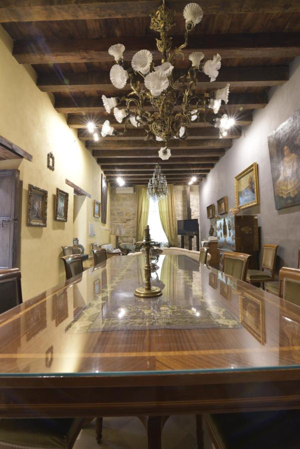 Casa Palacio El Caballero De Malta Ubeda  Bagian luar foto