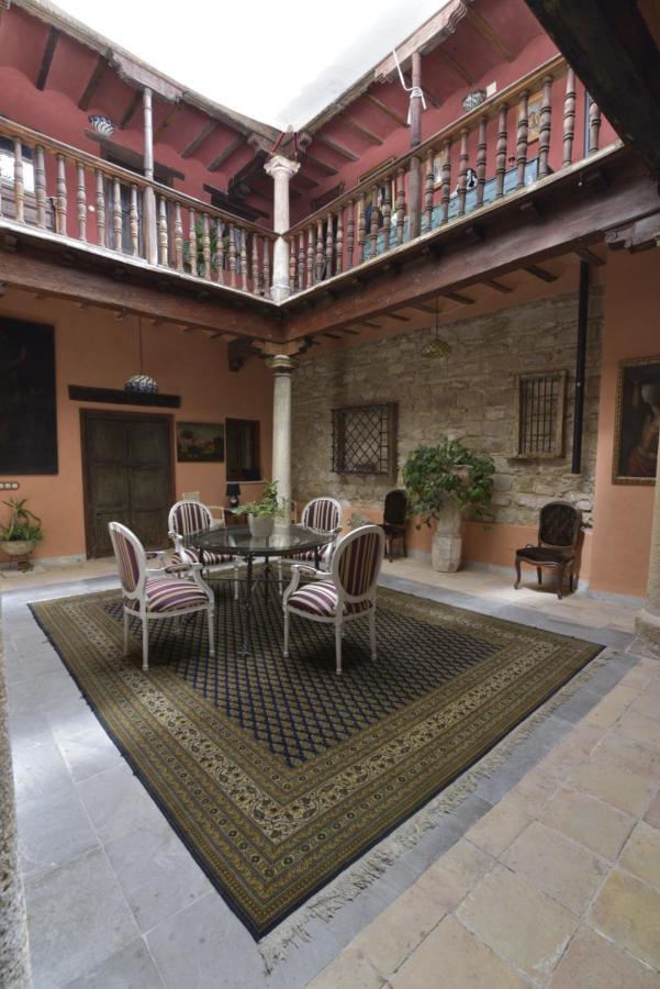 Casa Palacio El Caballero De Malta Ubeda  Bagian luar foto