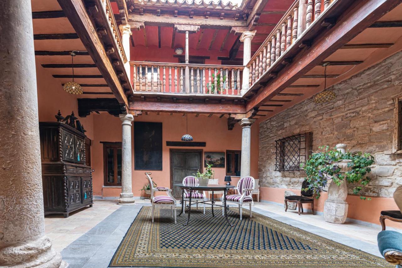 Casa Palacio El Caballero De Malta Ubeda  Bagian luar foto