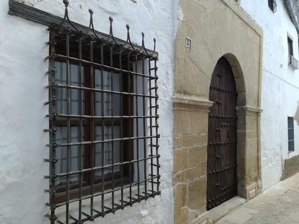 Casa Palacio El Caballero De Malta Ubeda  Bagian luar foto