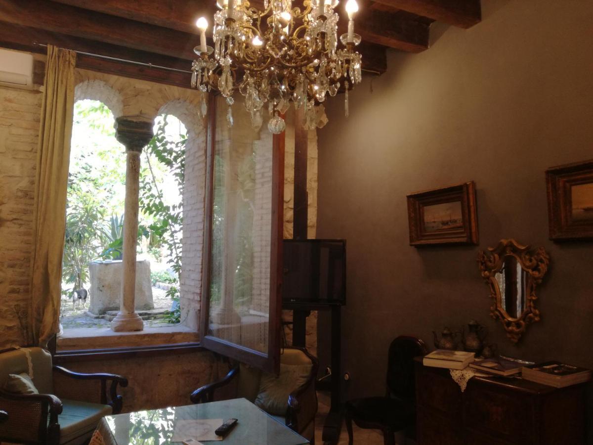 Casa Palacio El Caballero De Malta Ubeda  Bagian luar foto